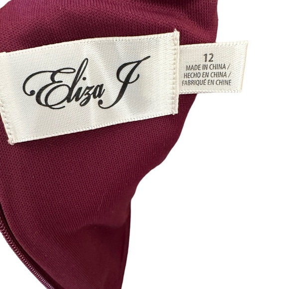 Eliza J midi ruched high collar open back burgundy velvet party dress - Picture 8 of 8